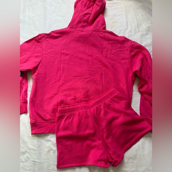 Broken Promises Faceless Pink Rhinestone Skull Hoodie & Shorts Set Size Medium - Picture 2 of 13